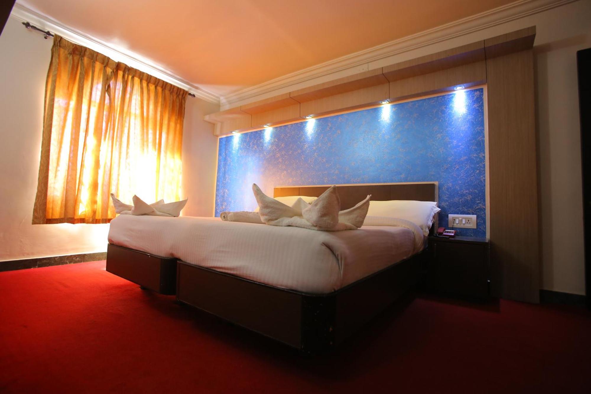 City Palace Hotel Утакаманд Экстерьер фото